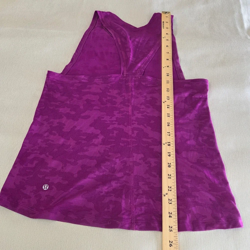 Lululemon Tank Top Small Fuchsia Camo Print V‎ Neck Racerback Athletic Workout
